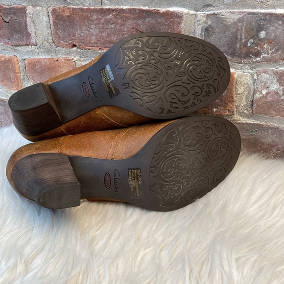 Clarks Artisan Alpine Melt Cognac Leather Booties, Size 11M - Picture 14 of 17